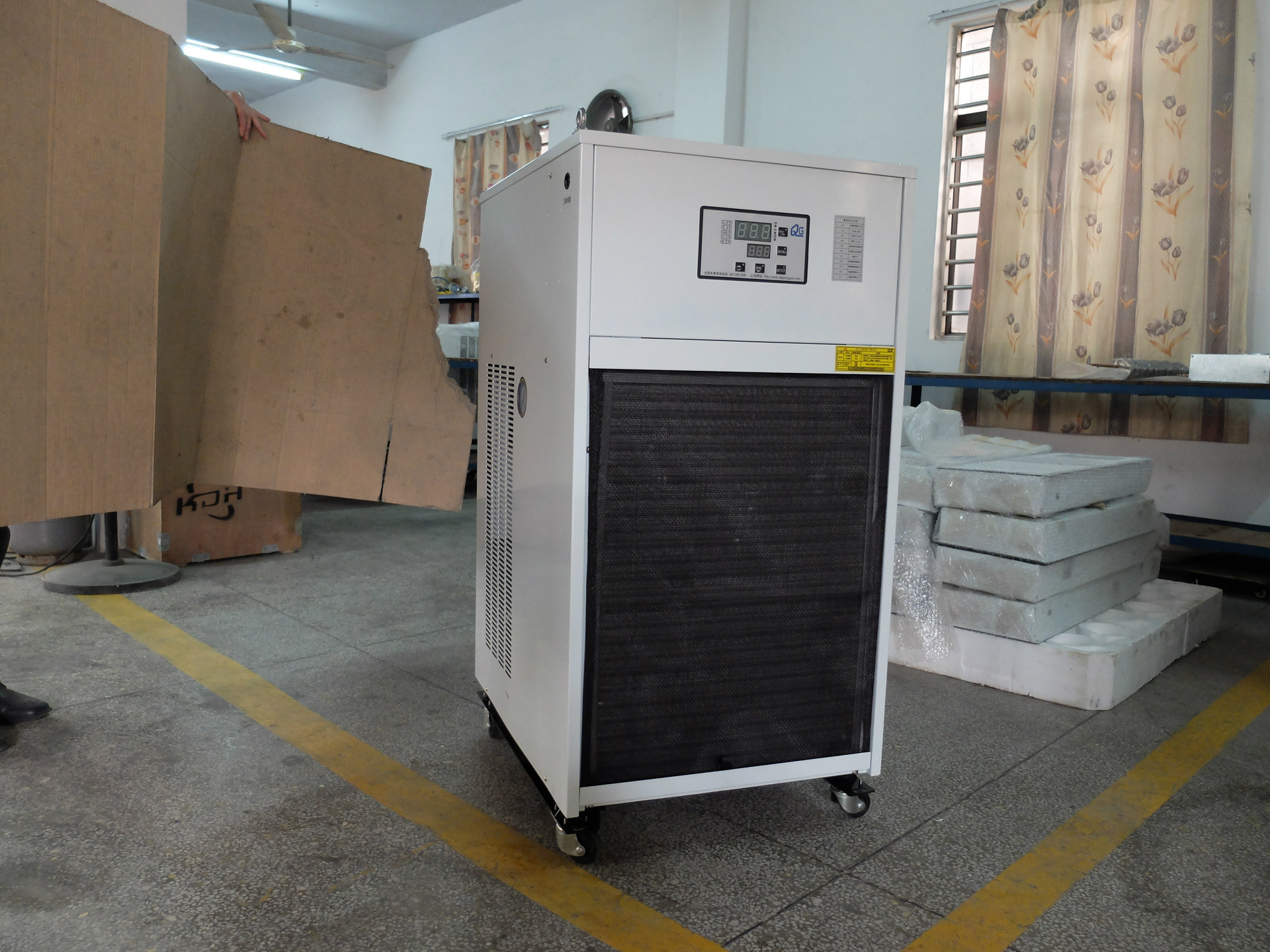 风冷式液压油冷机cnc冷却器主轴冷却恒温河北冷水机1p2p冷油机