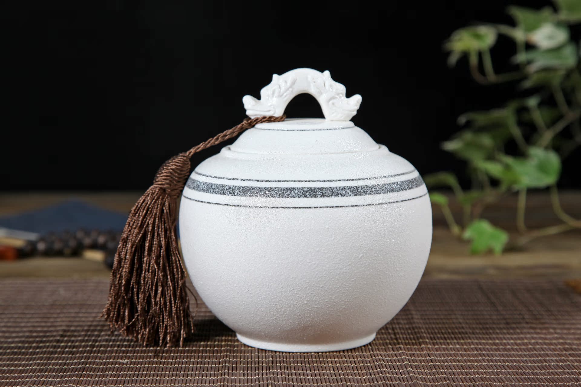 厂家直销家用雪花釉陶瓷茶叶罐 普洱茶密封罐精品礼盒包装储物.