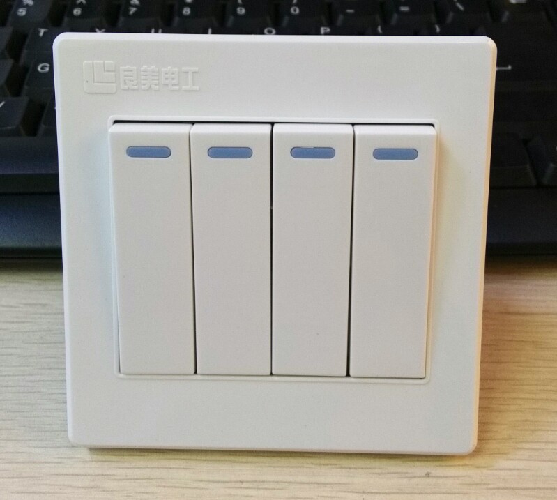 良美电工a6系列四位单控开关带荧光86墙壁开关家装工程开关面板