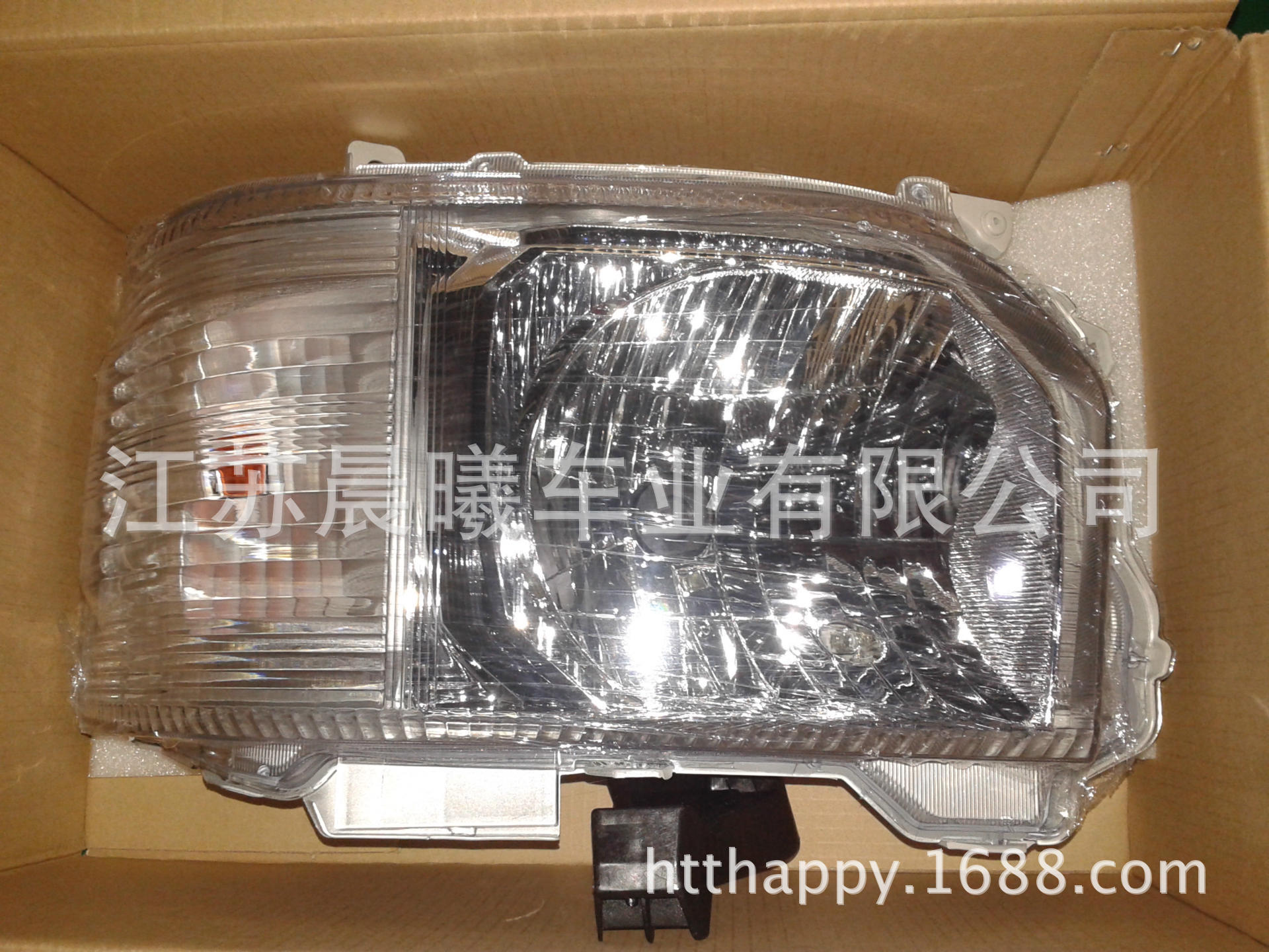 hiace'05 head lamp 140￥ MX-395