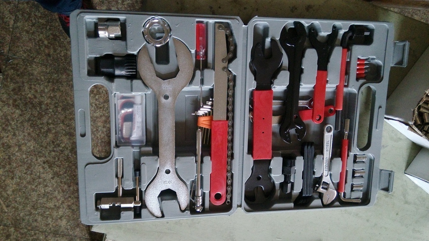 爆款自行车修理工具套装组合修车工具多功能拆车修理工具