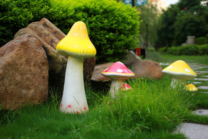 创意卡通树脂工艺户外田园摆件庭院装饰仿真植物雕塑蘑菇批发定制