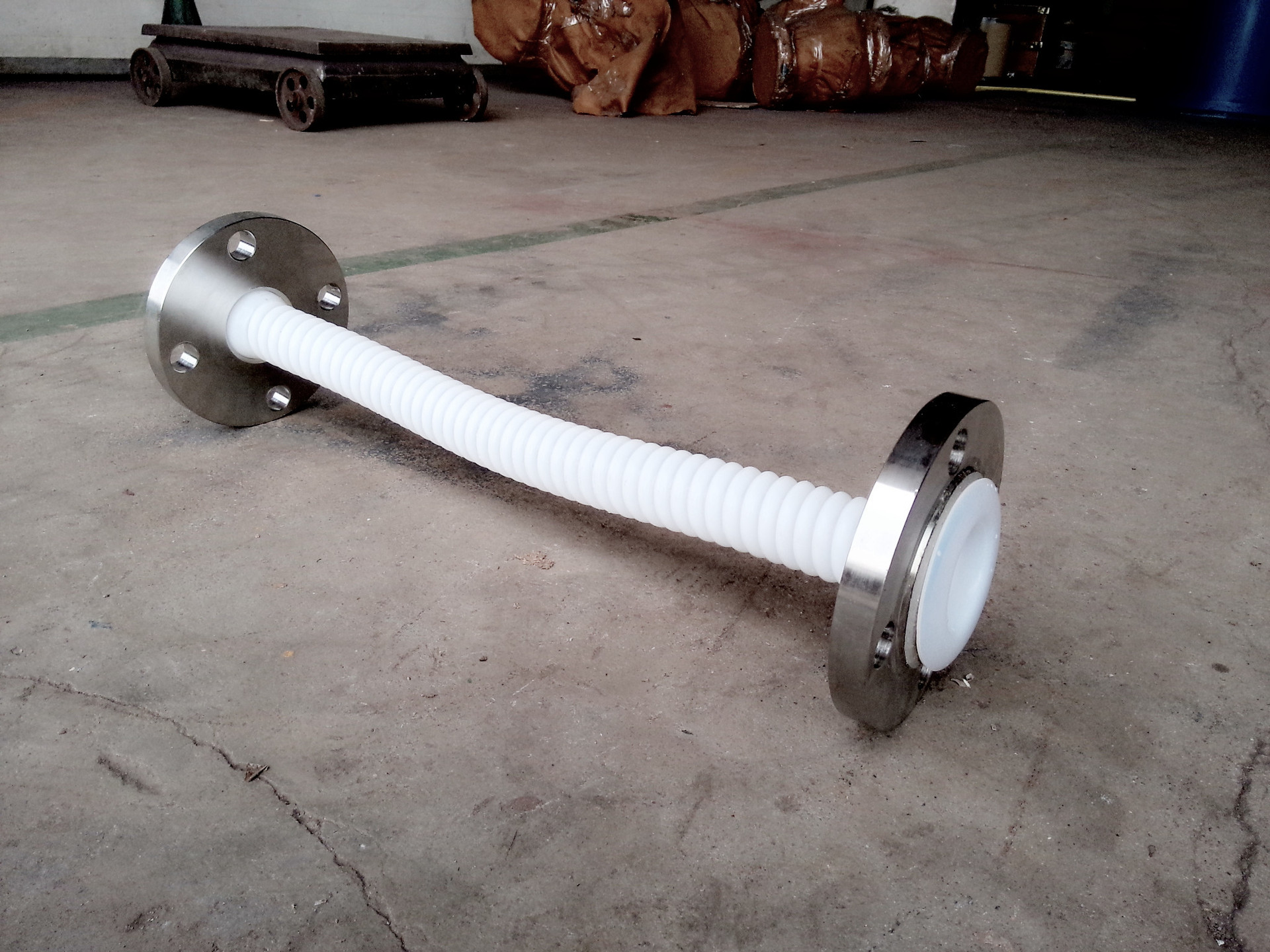 四氟软管304法兰