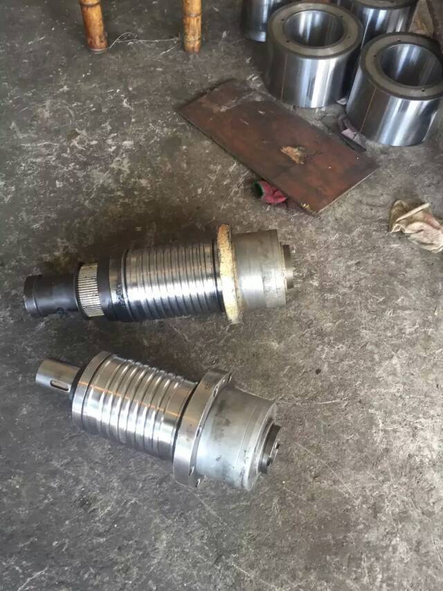 常见的有因意外撞机导致主轴锥孔变形,长期使用引起的磨损,各种的损伤