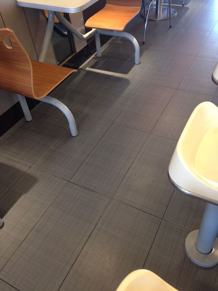 佛山瓷砖肯德基布纹砖600x600亚光仿古砖餐厅客厅防滑耐磨地砖