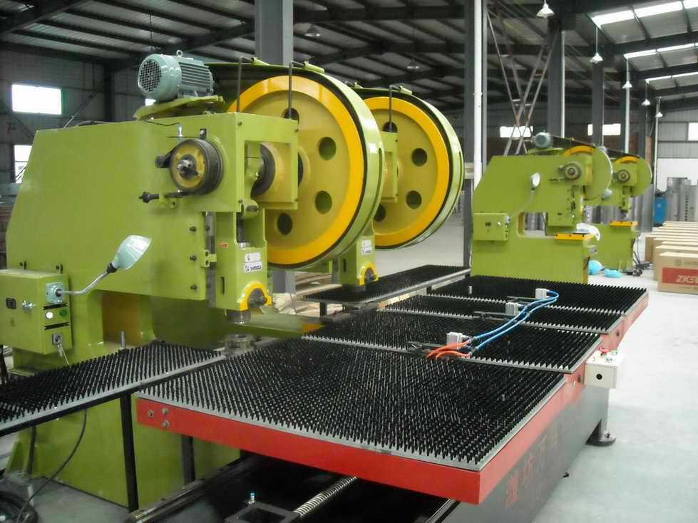 石棉冲压送料机,数控冲压设备,厂家优惠直销