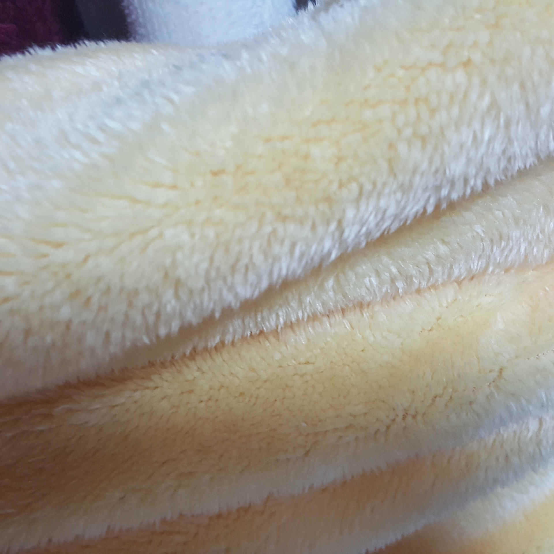 供应婴儿羊羔绒涤羊羔绒服装面料羊羔绒保暖内衣布料