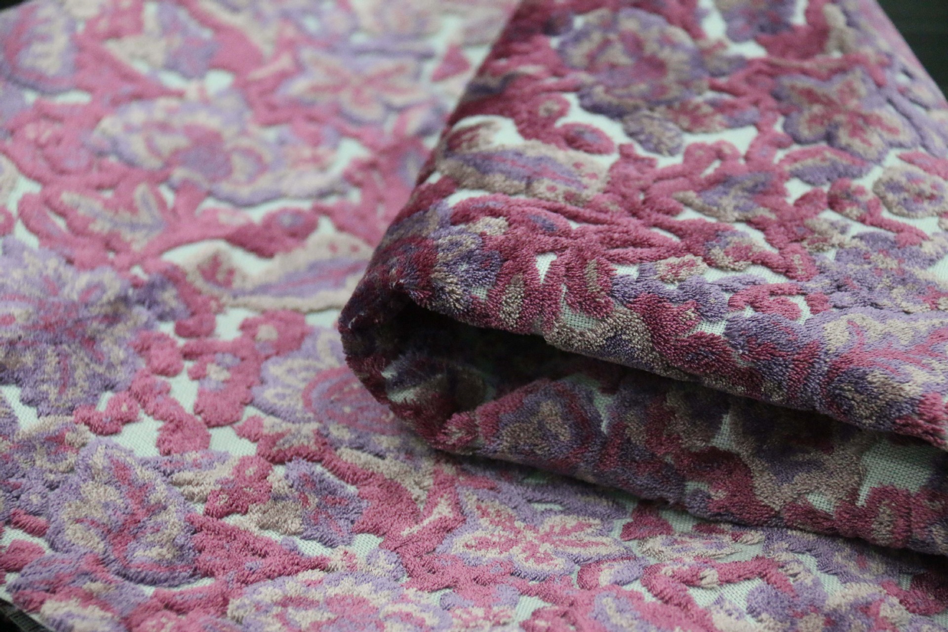 【图】吴江耀迪**阻燃割绒_功能性面料_列表网