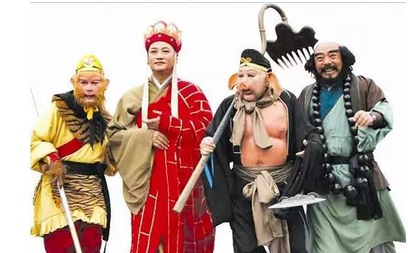 话说,唐僧带着孙悟空,猪八戒,沙僧,师徒四人前往西天取经.