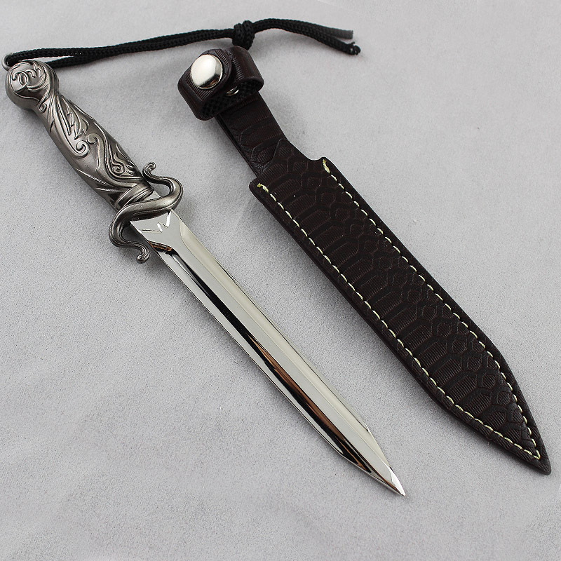 带皮套匕首-刺客信条惊魂匕首2