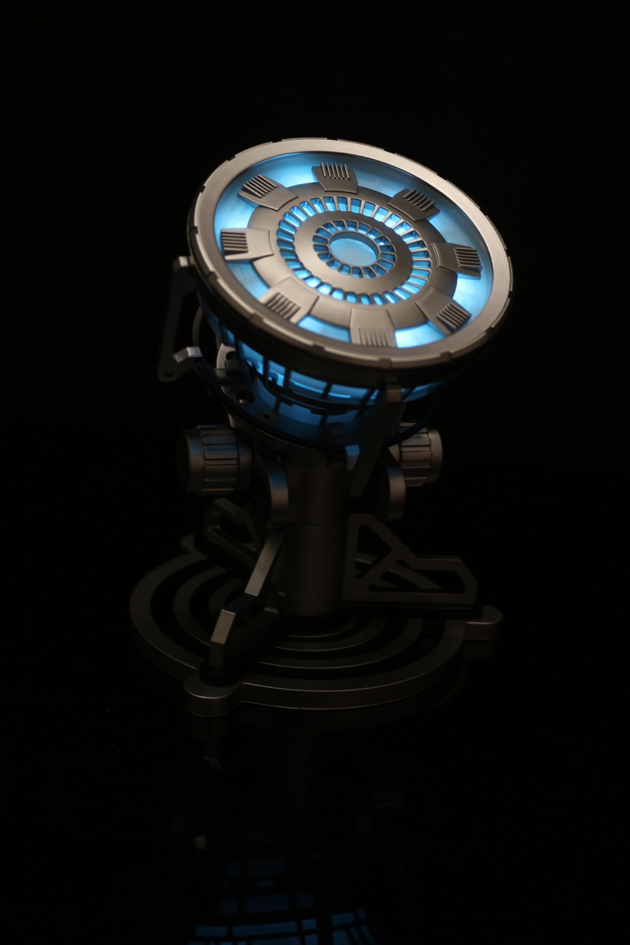 胸灯 堆心脏反应炉 托尼胸灯 钢铁侠3 mk43 遥控版 摆件手办