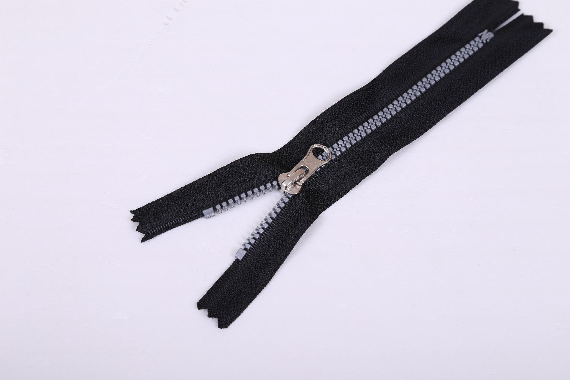 塑钢衣服闭尾拉链 树脂拉链 5号 深圳拉