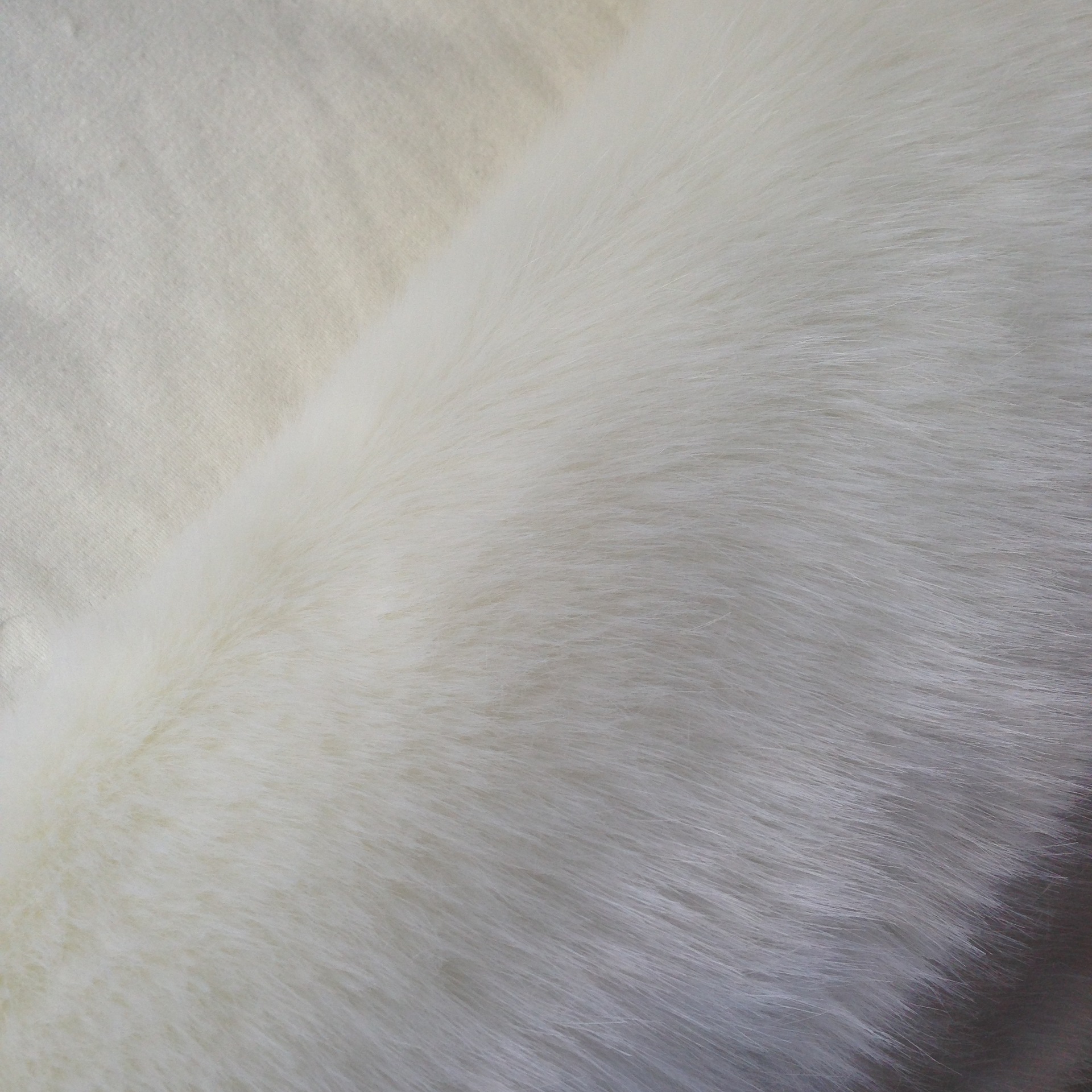 现货供应各色 仿狐狸毛 人造毛皮 服装面料 仿皮草毛料 长毛绒