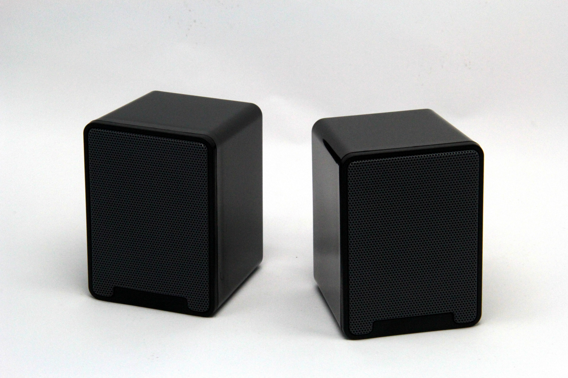 瑞族电脑桌面小音箱 台式笔记本电脑音箱