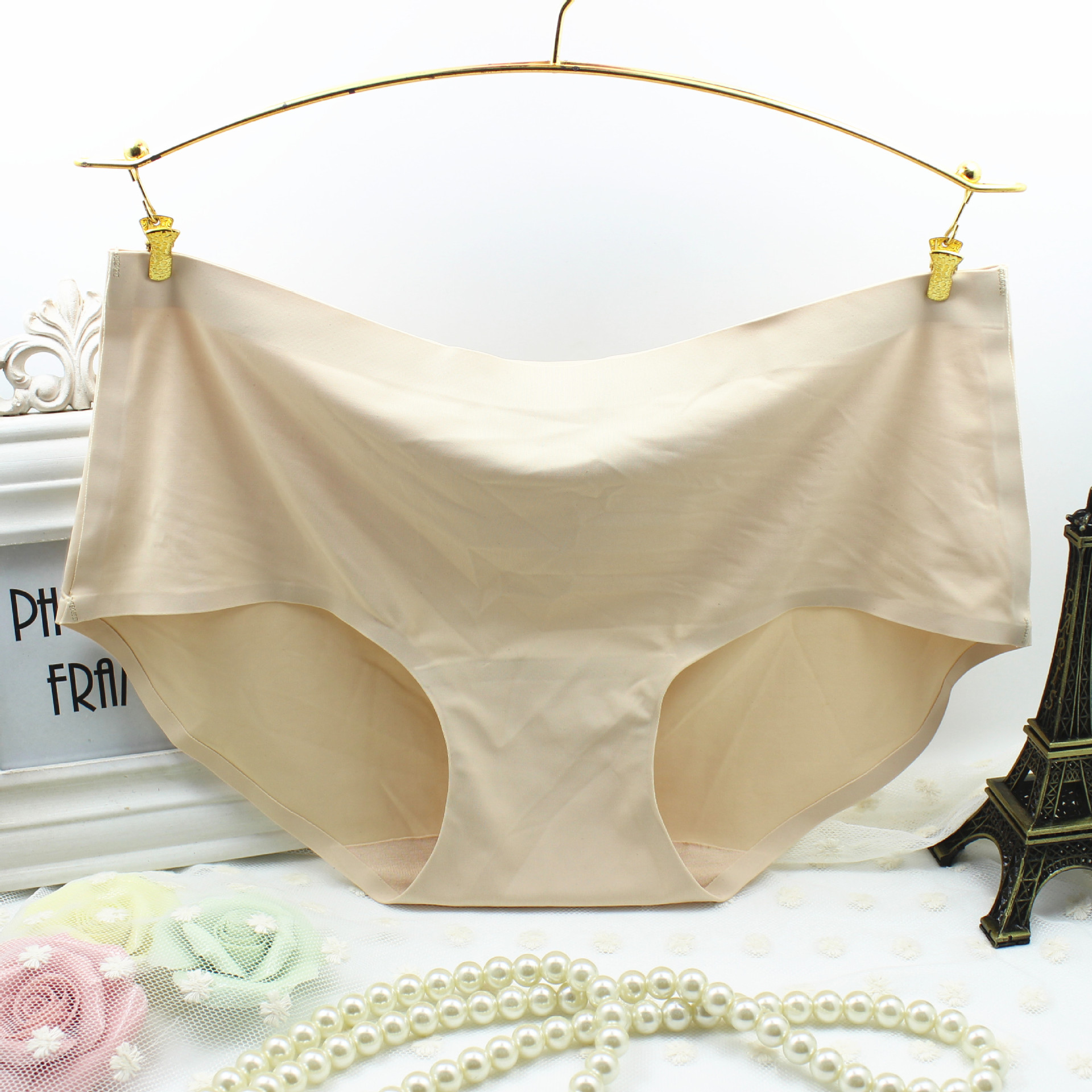 片式无痕薄款冰丝女士纯色内裤批发厂家直销7