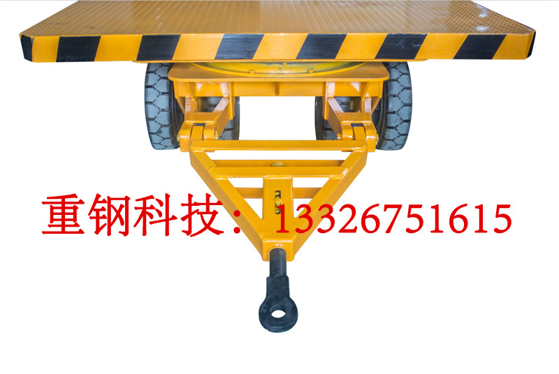 重钢公司拖车转盘实拍,无心转盘,转弯非常流畅,且转盘可保用10年