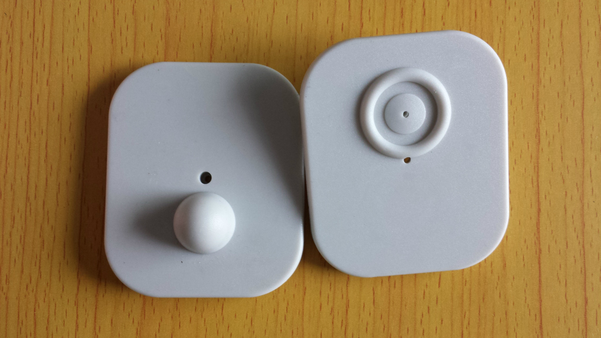 射频超市服装防盗门防盗扣大方块磁扣衣服毛巾鞋帽扣硬标签8.2mhz