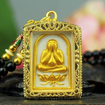 泰国佛牌龙婆本佛牌方形莲花掩面掩面佛