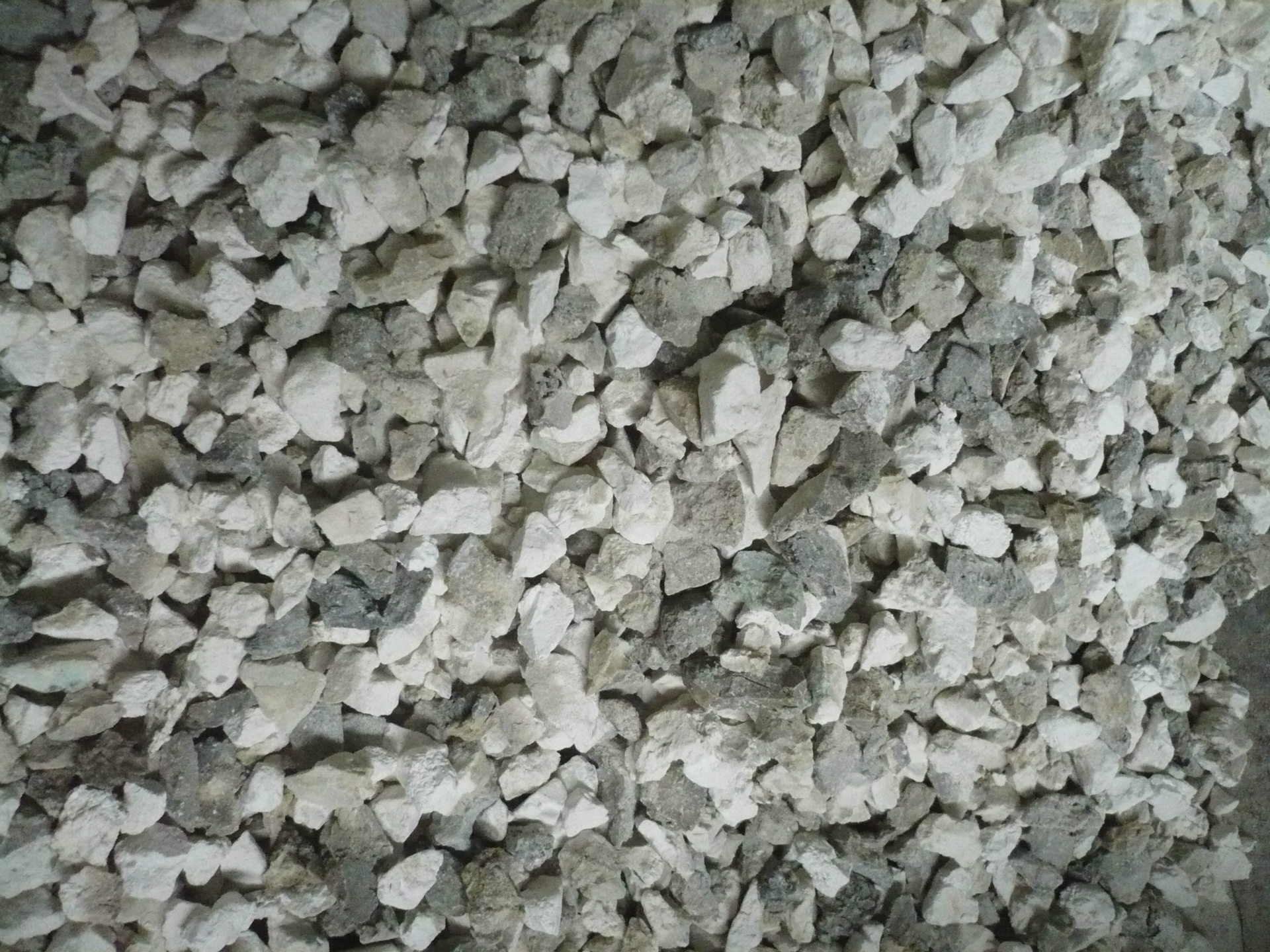 大量批发 高钙白灰生石灰 高品质块状生石灰