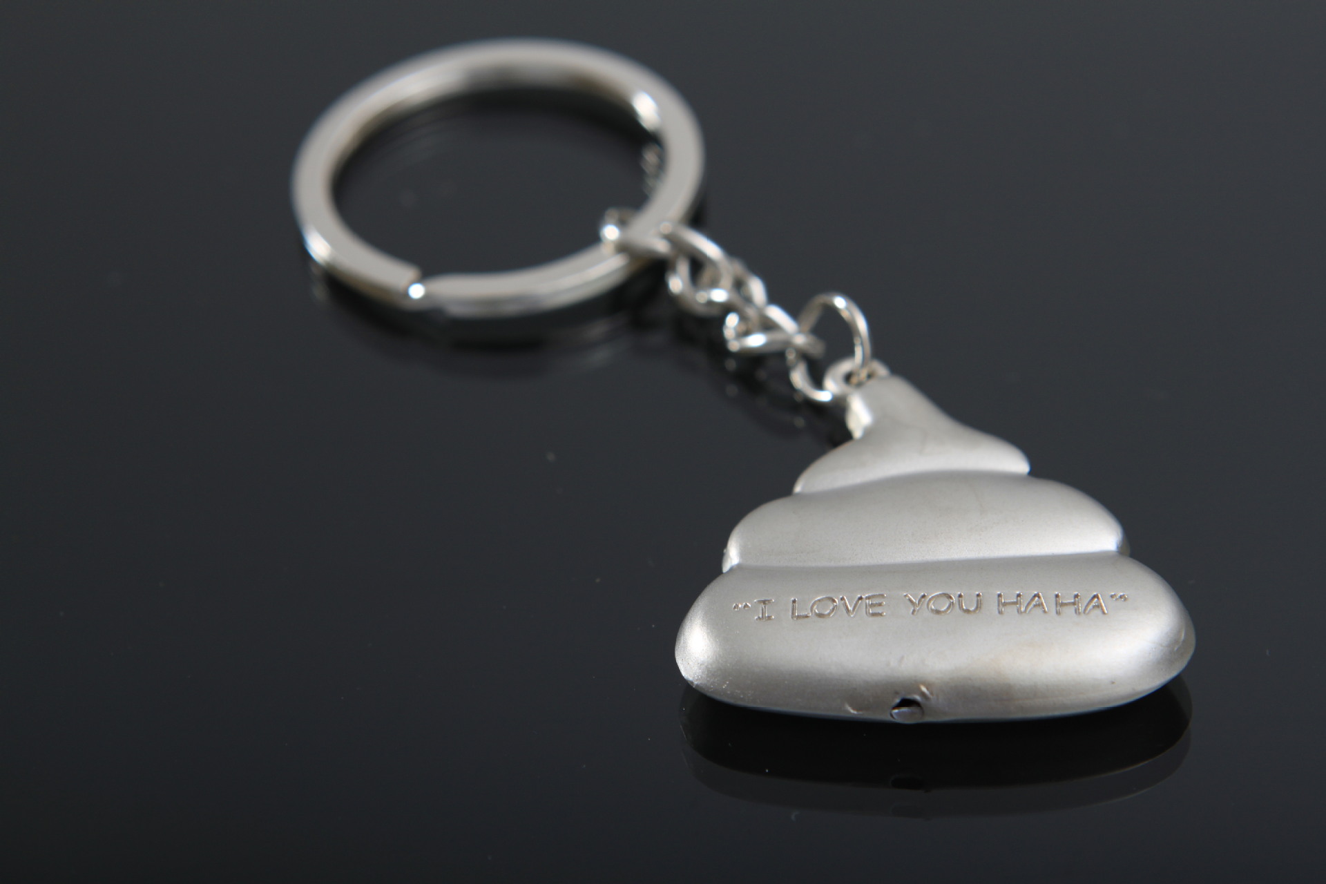 新奇特创意礼品 一朵鲜花插在牛粪上情侣钥匙扣 钥匙链 挂件q041