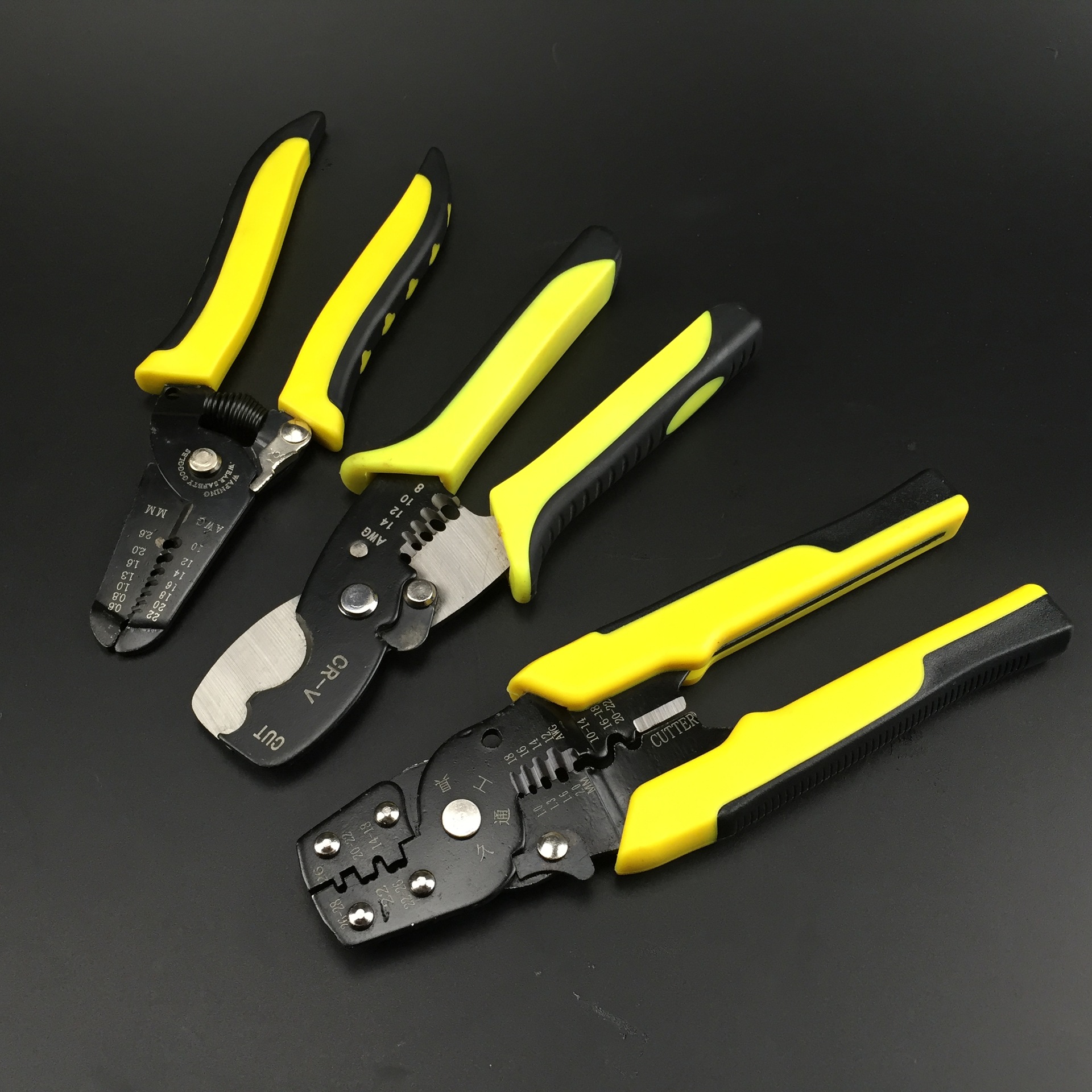 久通多功能剥线钳 剥线器 线缆钳 电子电工 维修手动钳子工具