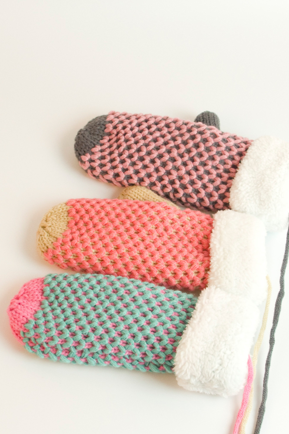 韩国代购 加厚羊羔毛针织手套 秋冬拼色全包指毛线手套 女保暖