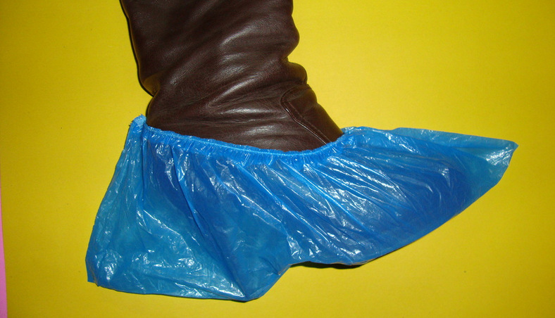 厂家直销一次性鞋套cpe塑料鞋套和pe塑料鞋套防滑特厚耐磨鞋套