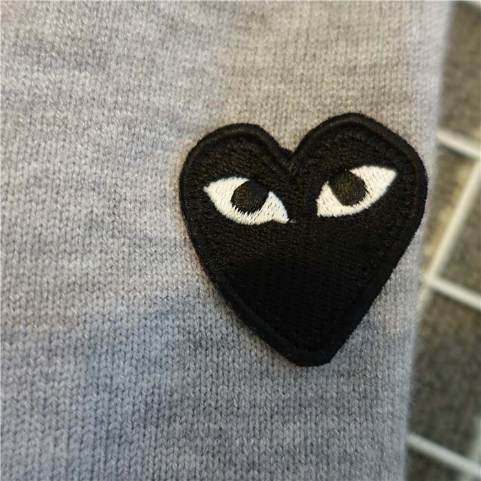 潮牌明星同款play眼睛爱心红心刺绣圆领套头长袖针织毛衣打底衫女