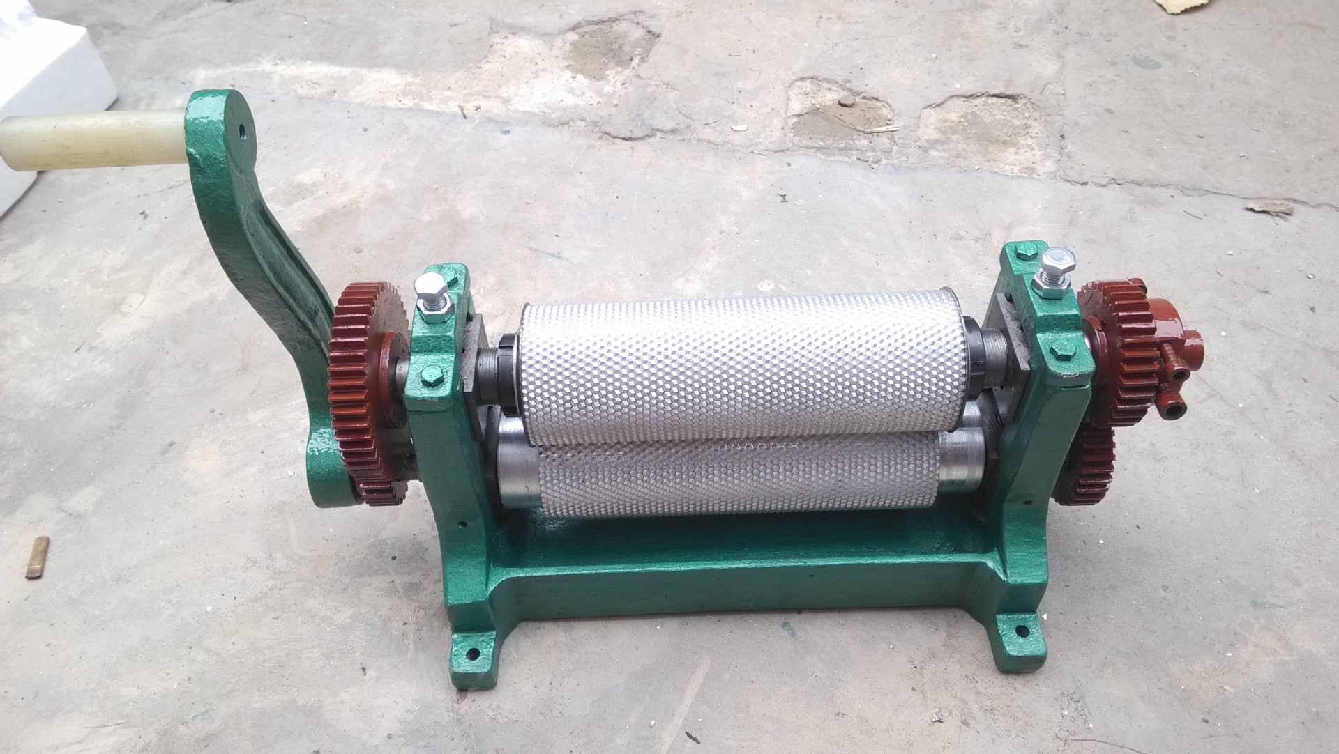 蜂具批发压光机养蜂工具铝合金巢础机中蜂意蜂巢础机