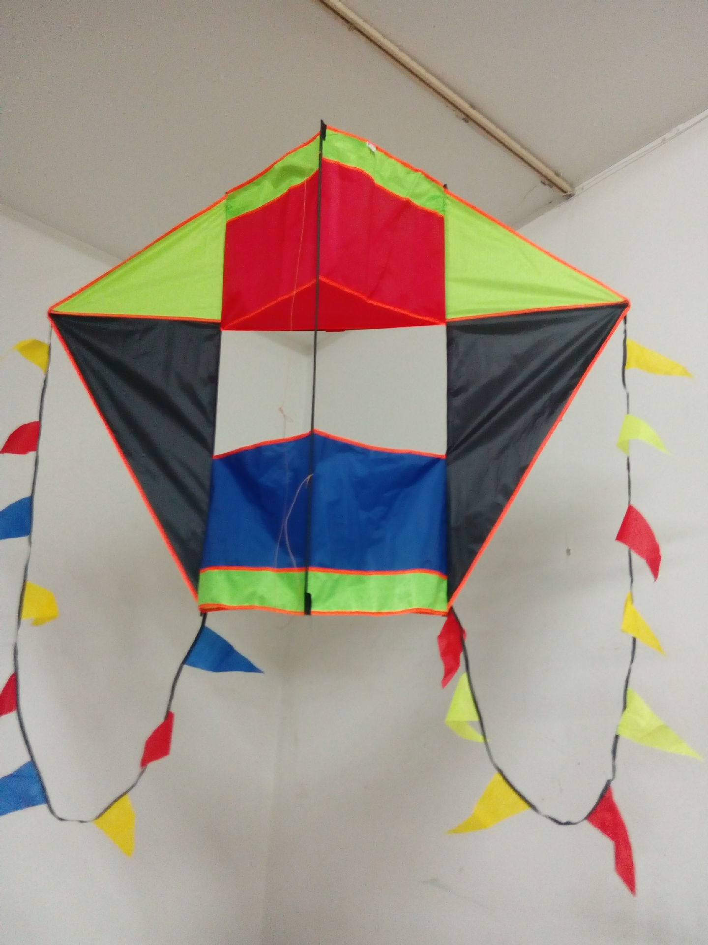 一件代发爆款批发 拼接花篮格子布立体风筝 新庙会地摊热卖风.