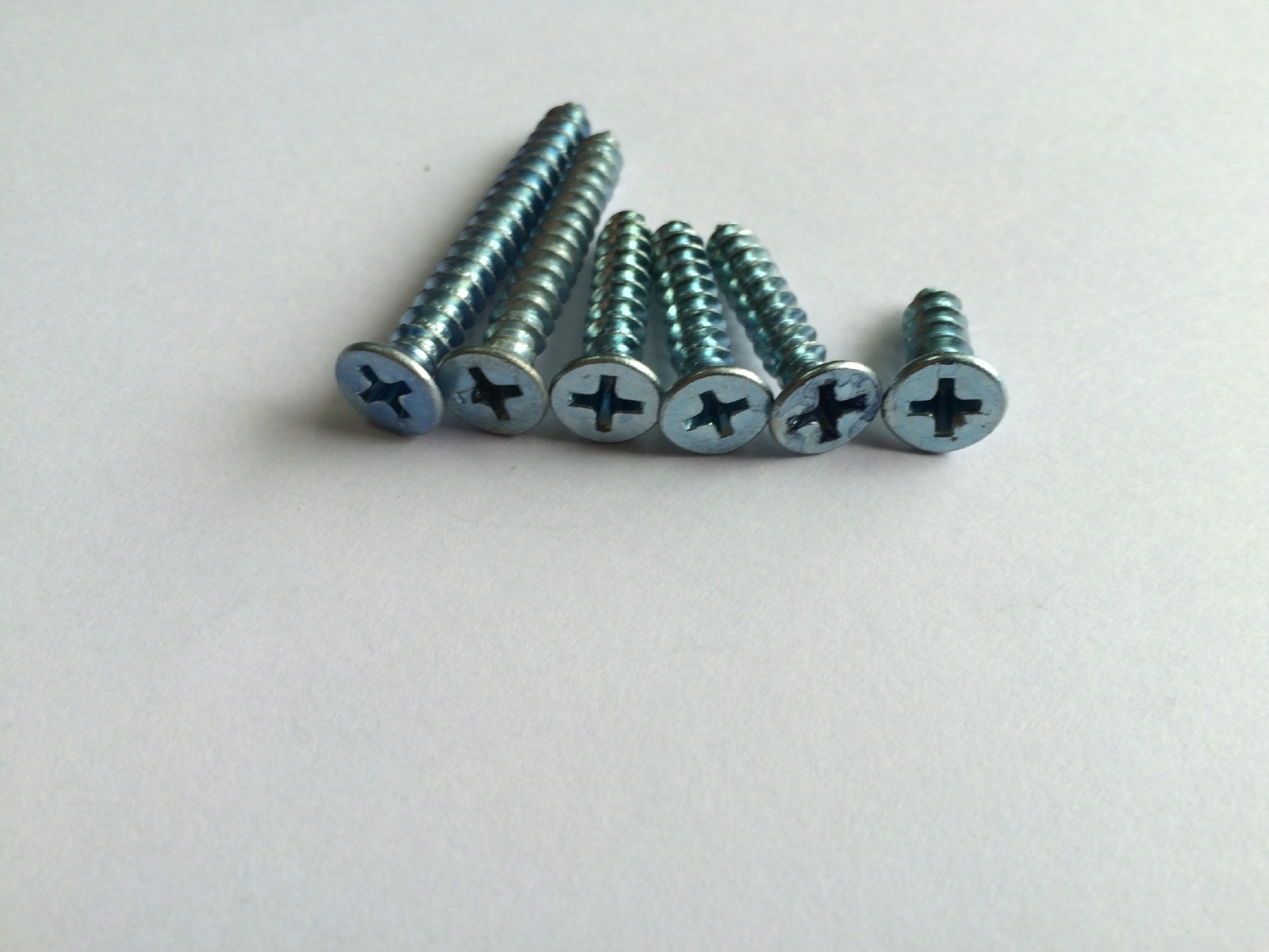 高强度自攻螺丝 4*16十字沉头自                   类别:自攻螺钉