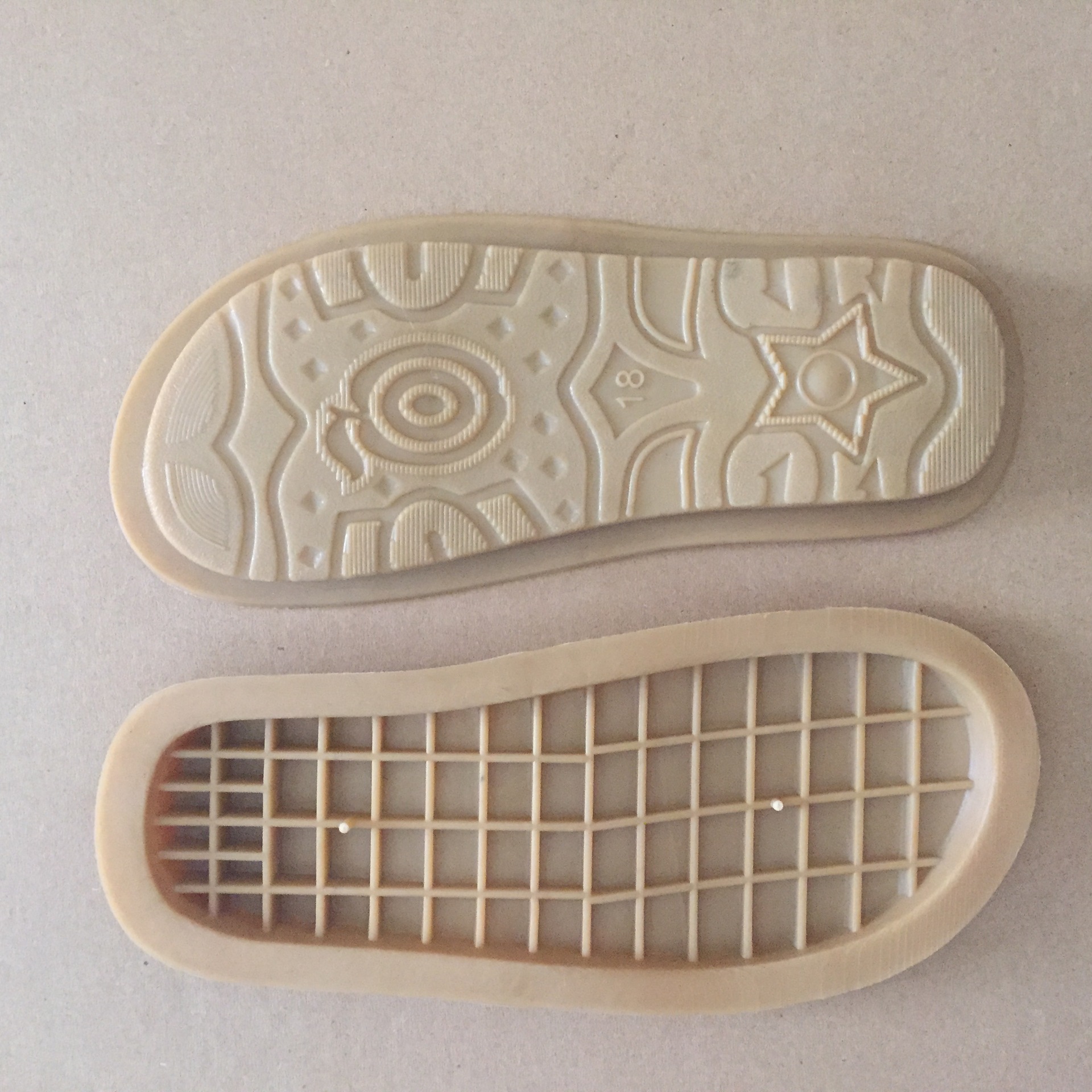 供应平底舒服tpr鞋底 防滑单鞋底生胶色 拖鞋鞋底厂家批发