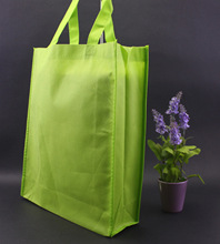 供应通用PP无纺布环保购物袋 服饰袋 布袋 礼品袋 广告袋 宣传袋