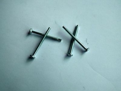 供应十字槽盘头导向螺丝