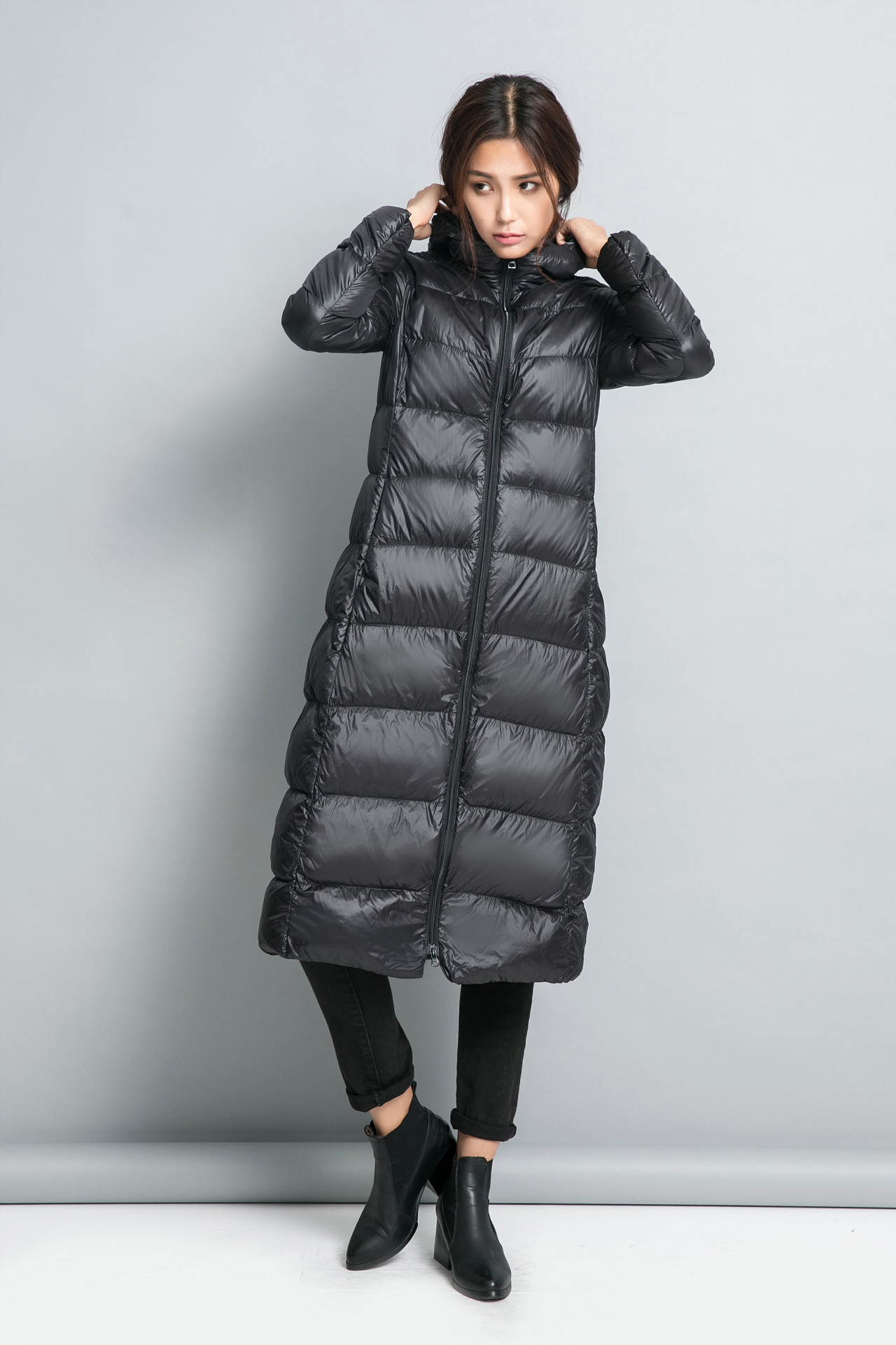 2016加长款羽绒服女超长过膝加厚款连帽纯色轻薄羽绒衣外套