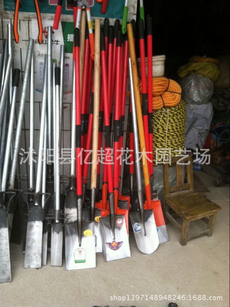 批发带铁柄铁锹 锰钢挖大树农用园林必备工具不锈钢 挖树锹