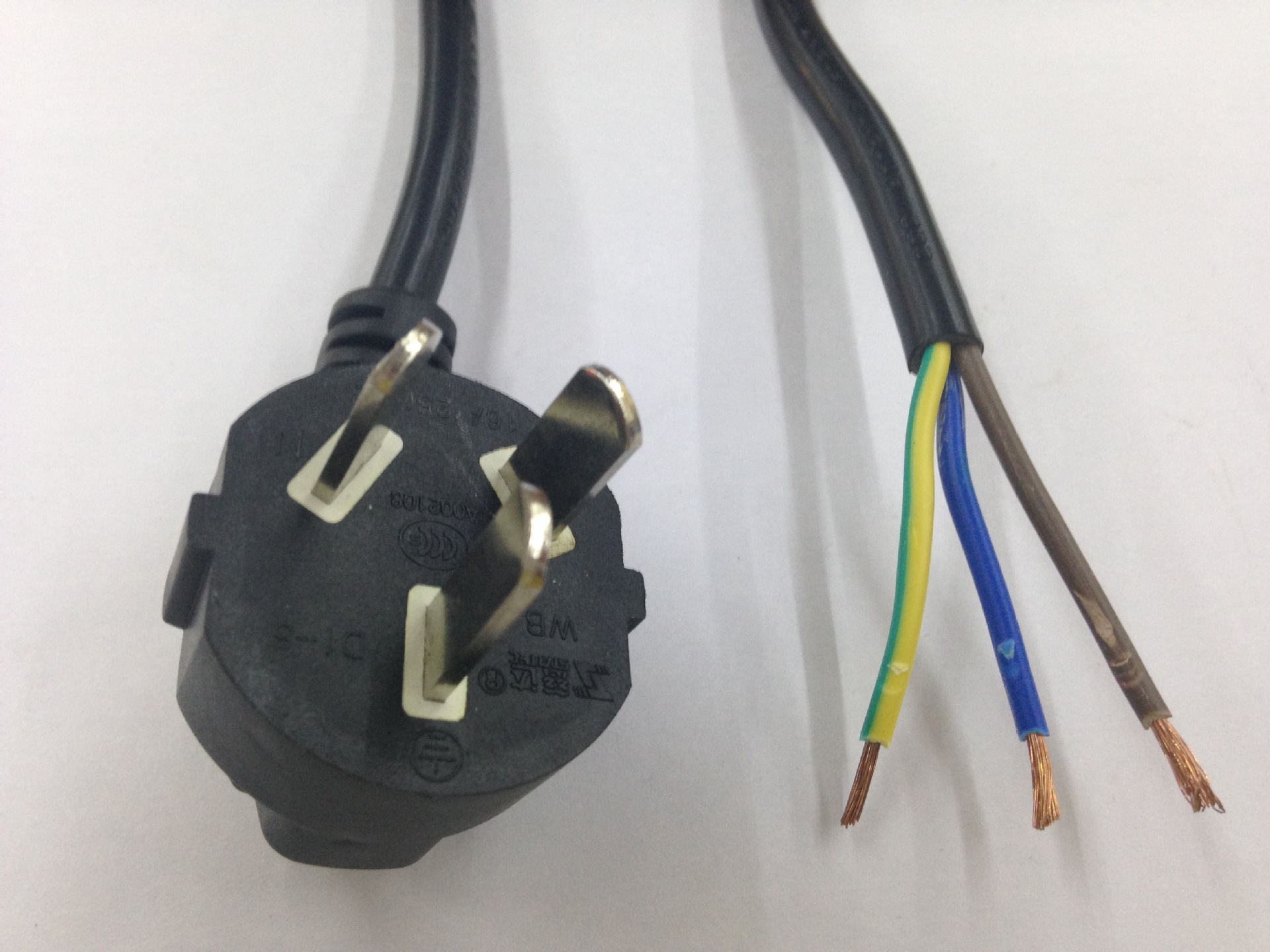 厂家直销 16a国标插头线 中国ccc电源线3*1.5平方 空调线 现货