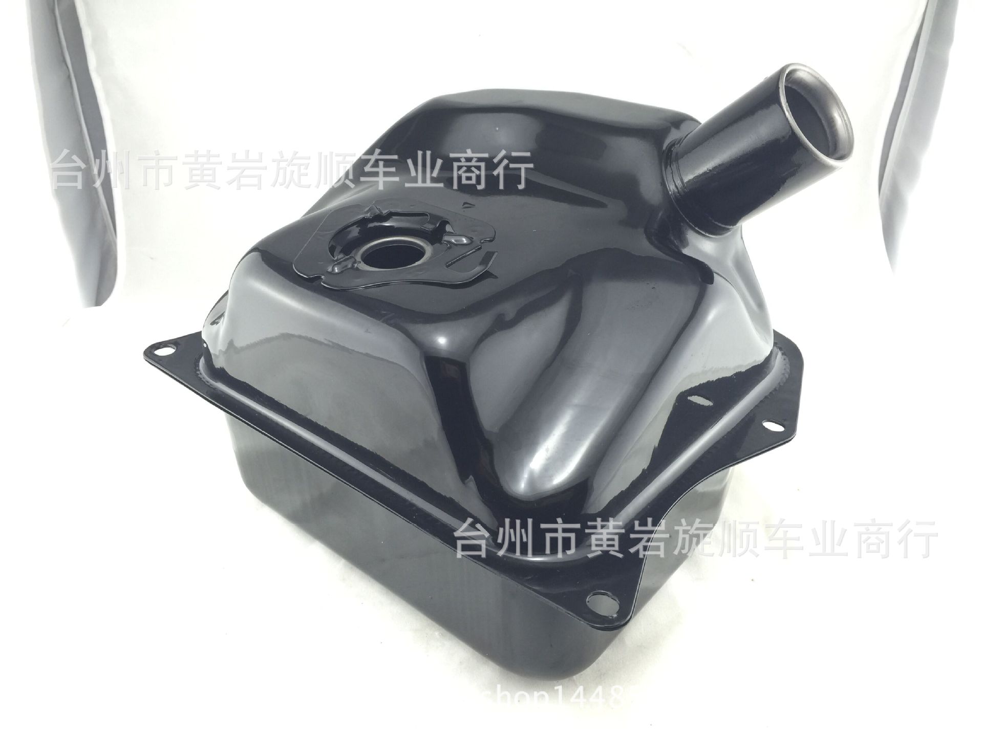 厂家直销雅马哈凌鹰踏板摩托车油箱 老款凌鹰燃油助力