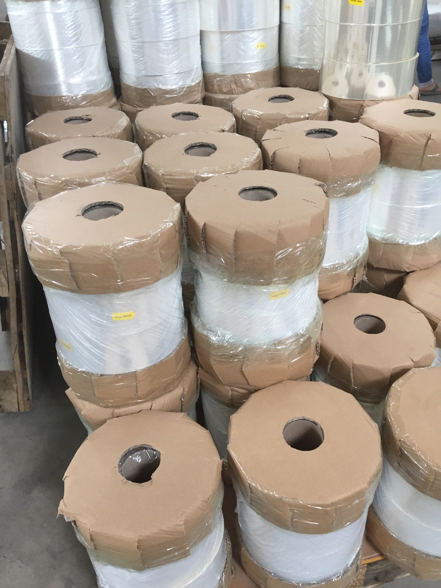 厂家提供 封杯bopp热封膜定制 bopp塑料热封薄膜