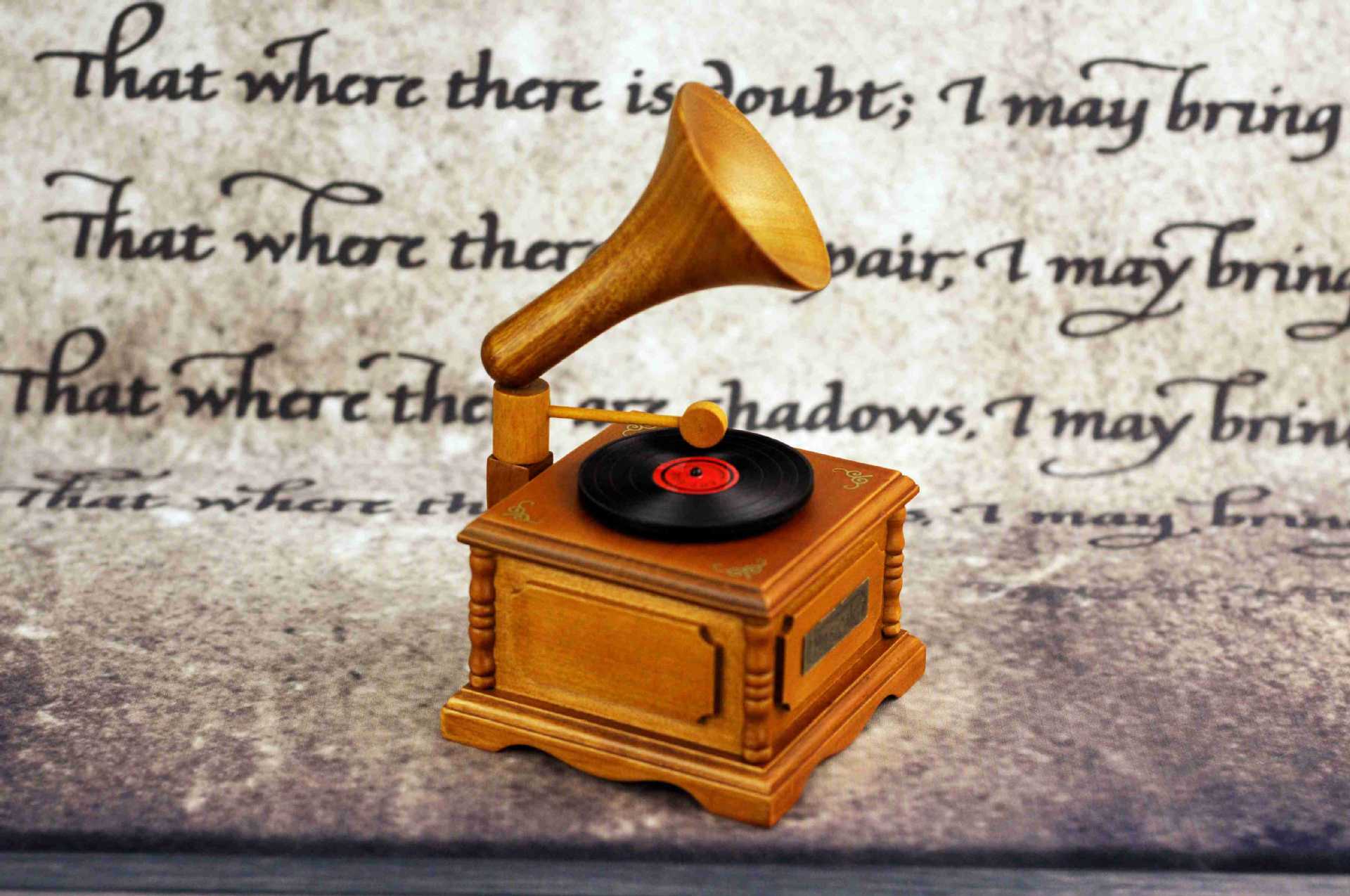 木质留声机音乐盒八音盒家居摆件创意送同学老师生日礼物工艺礼品