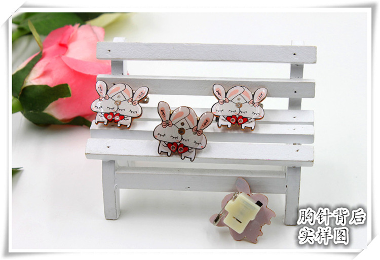 爱心兔子胸针2