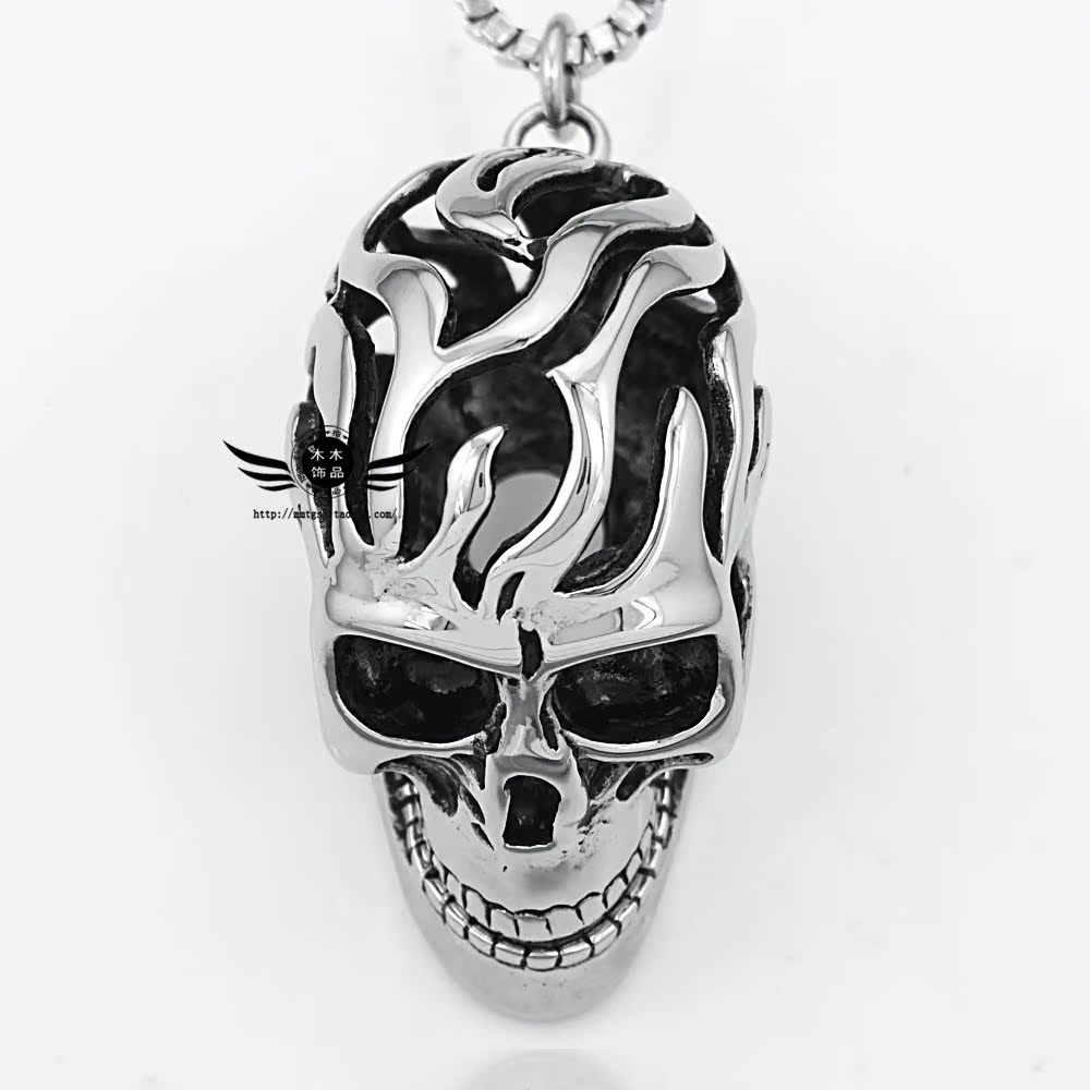 厂家销售 超霸气 摇滚镂空火焰 大号骷髅头潮男吊坠 压铸钛钢项链