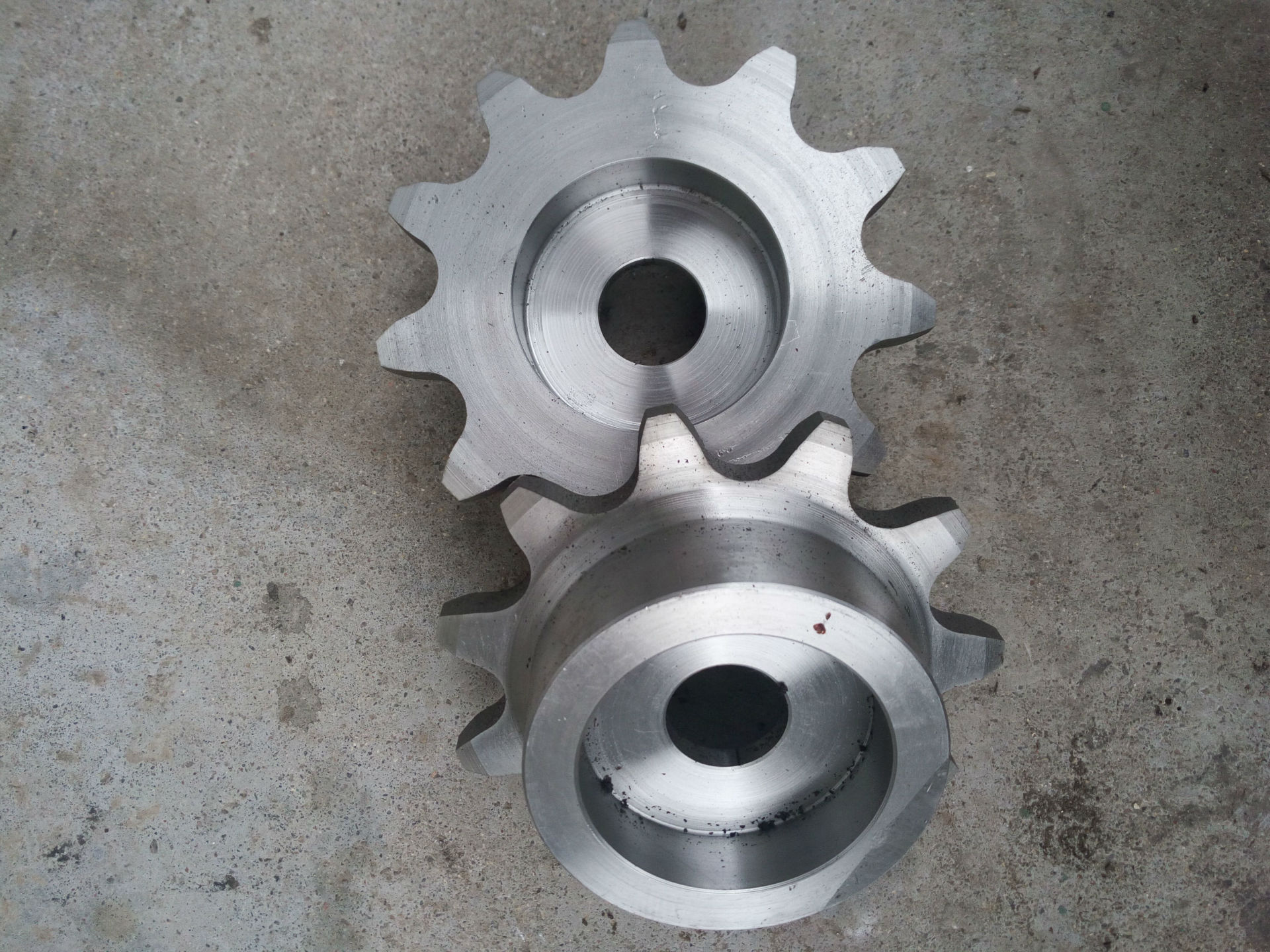 加工定做各类不锈钢链轮 碳钢链轮齿轮 人字齿轮