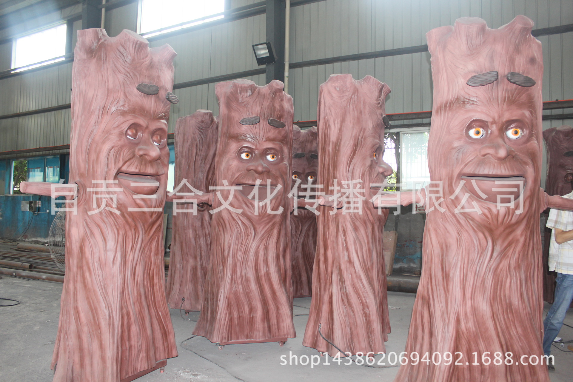 大型仿真玻钢树 会说话的树 来样来图定制 大型租凭公司.