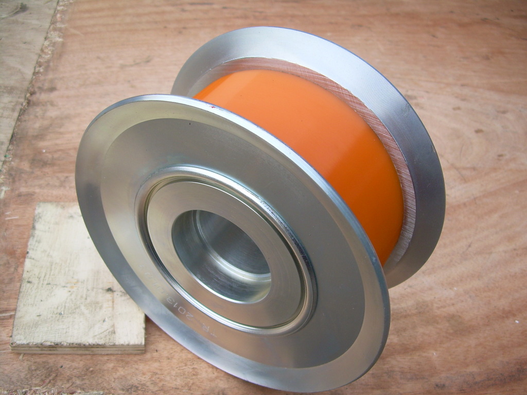 聚氨酯产品厂家定制聚氨酯包胶滚轮聚氨酯滚轮包胶聚氨酯五金包胶