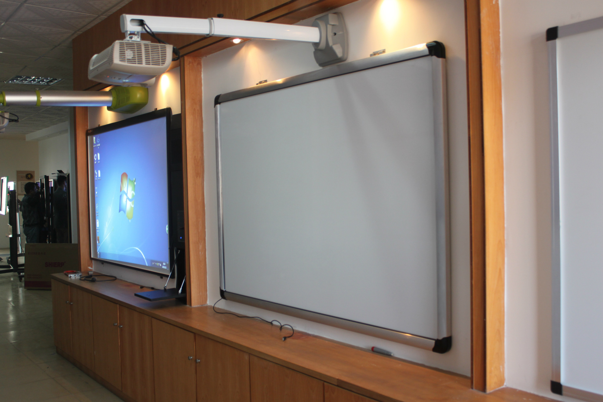 光学白板 触摸智能电子白板 教学白板 电