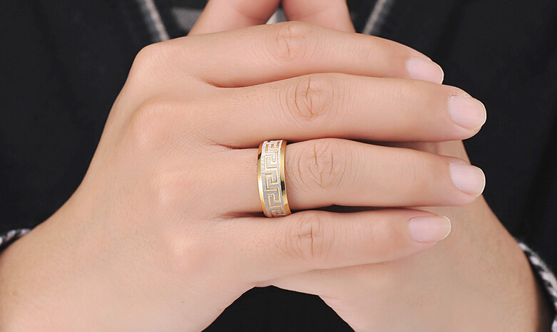 金色长城纹指环 饰品批发 韩版首饰礼品 简单黑色长城纹戒指