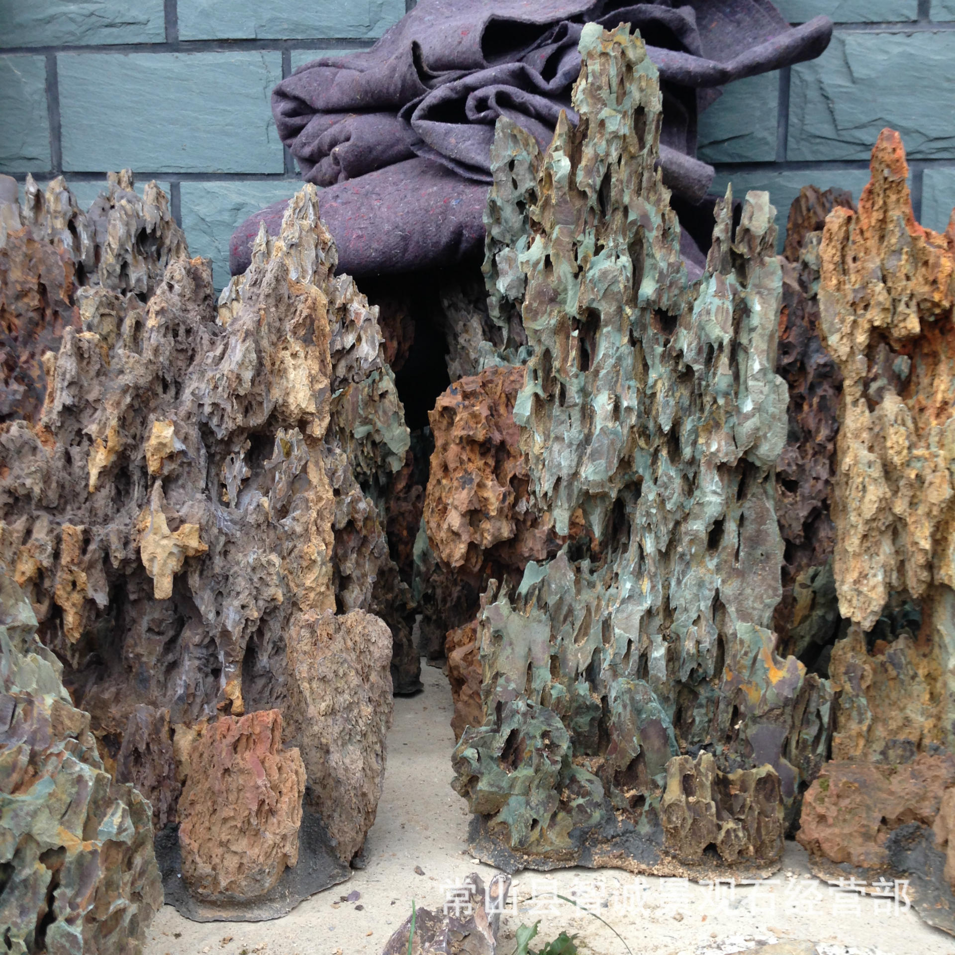 大量供应特价精品龙骨石盆景 松皮石盆景量大优惠