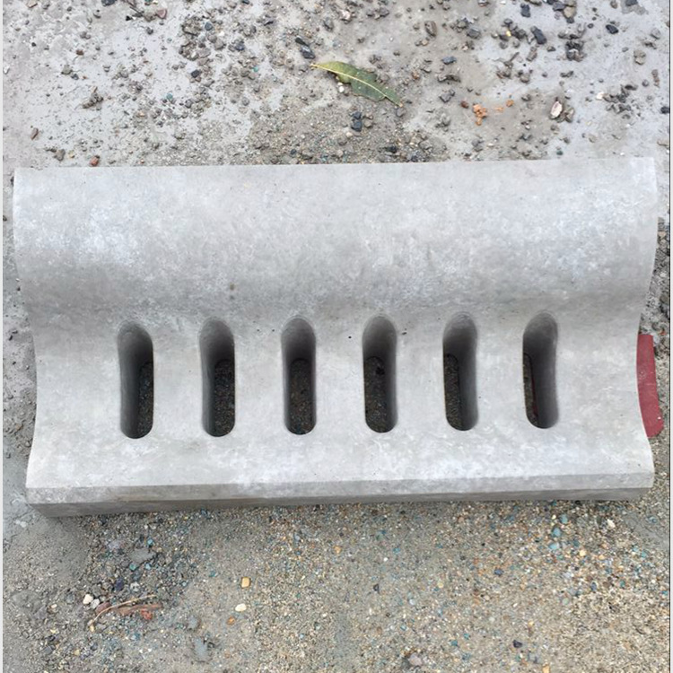 厂家直销水泥侧石漏水 平石连体侧石漏水 马路牙漏水 路沿石