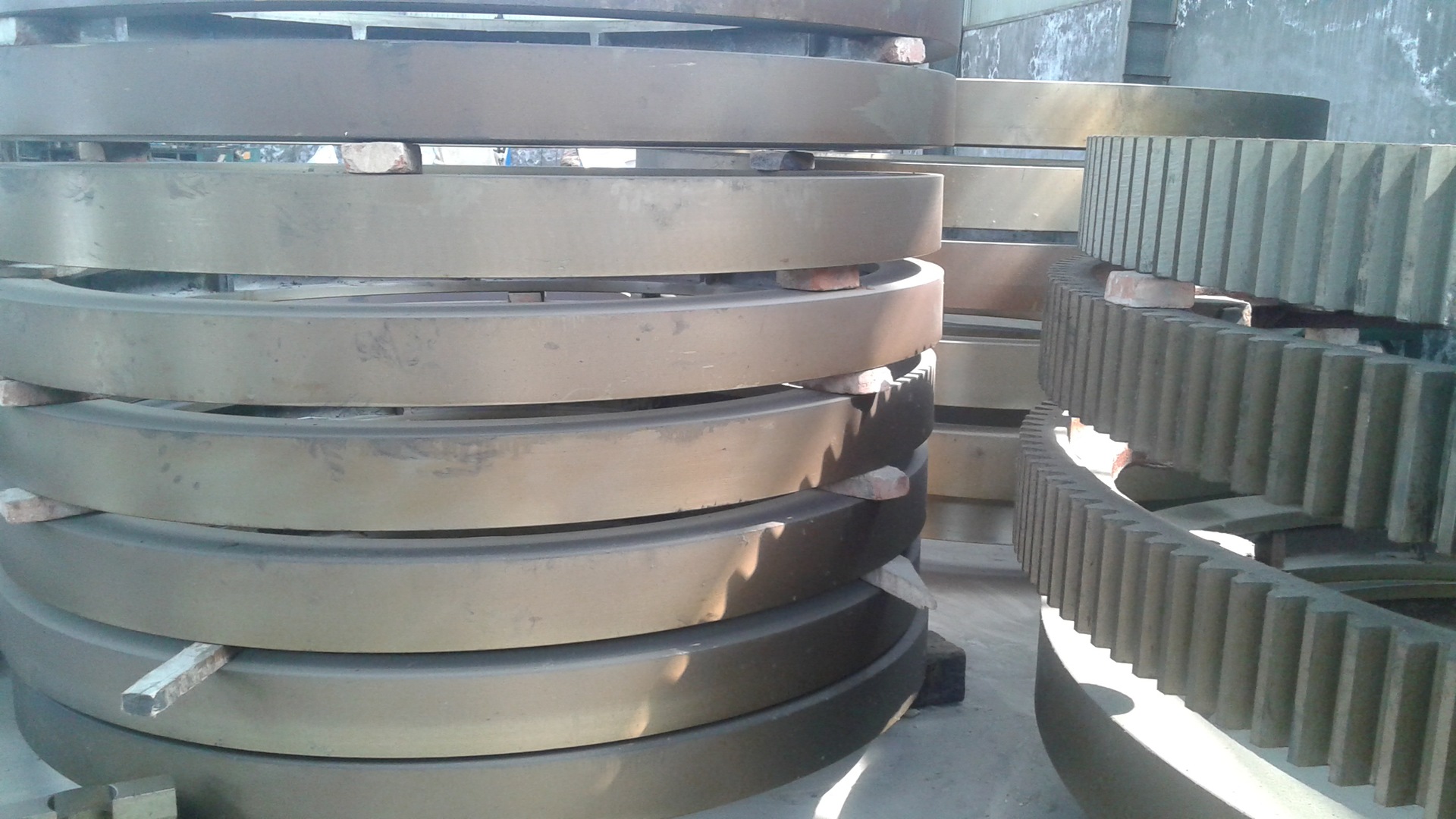 铸钢烘干机配件轮带 大号滚圈多规格报价 多种规格烘干机配件